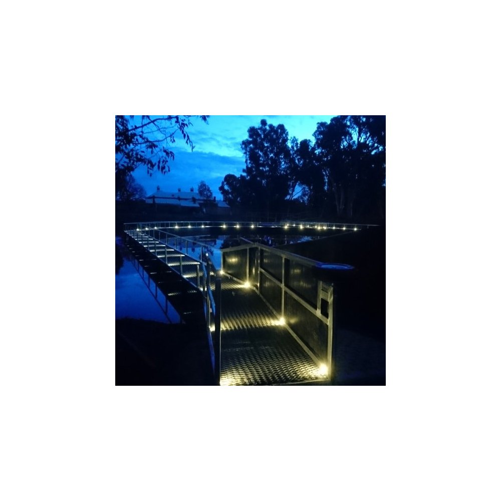SAL Hamptons SE8002 IP67 LED Deck Light Kit - Mases LightingSAL