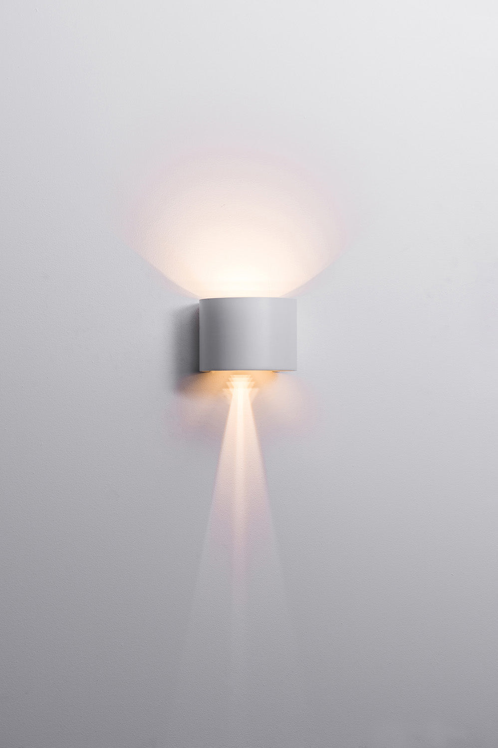 Rounded Outdoor LED Up/Down Wall Light Change Angle Of Light in Black or White Havit Lighting - HV3658T-XXX-RND - Mases LightingHavit Lighting