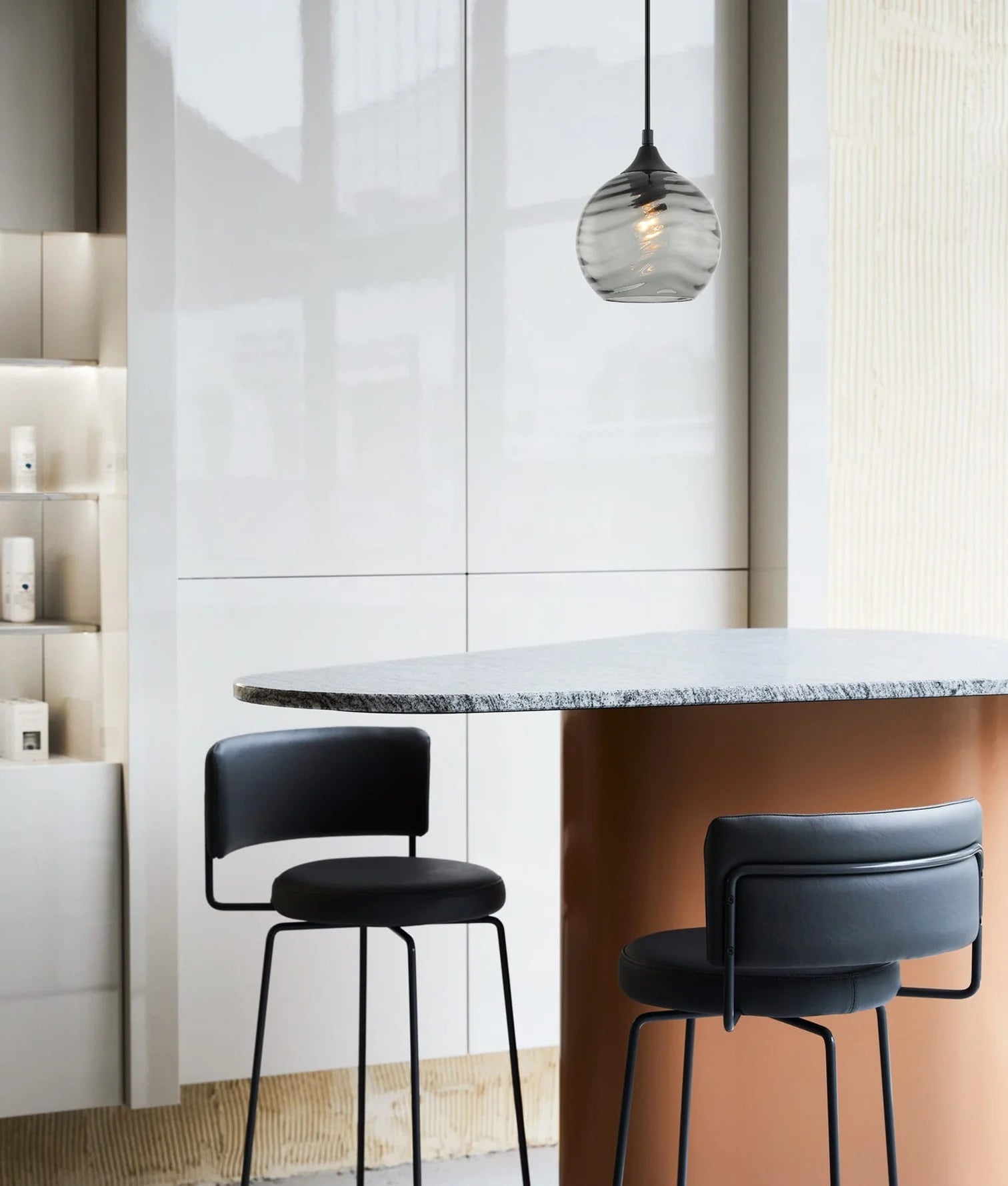 CLA MARBRE: Modern Retro Interior Wine Glass Wavy Glass Pendant Lights - Mases LightingCLA