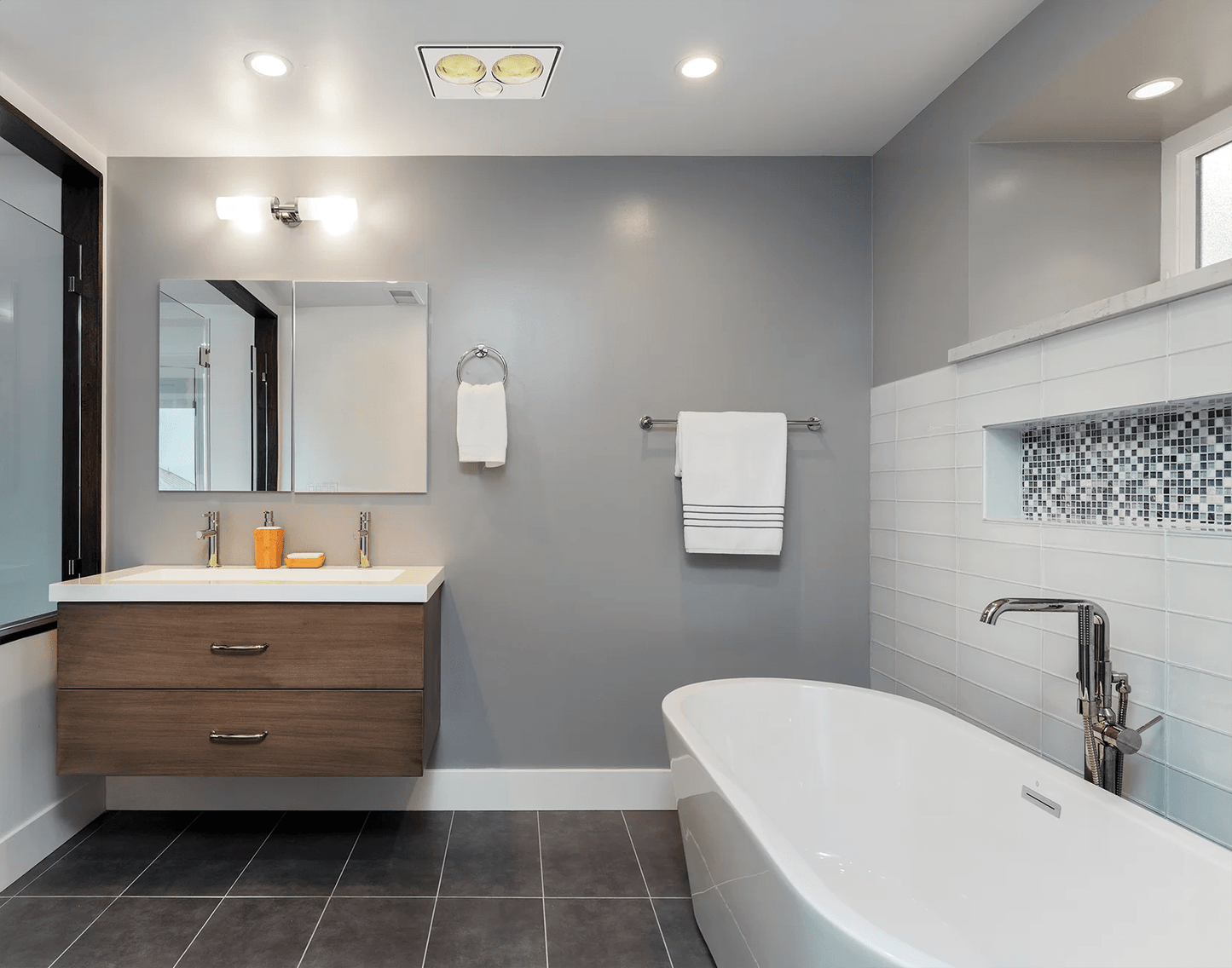 IXL Tastic Vivid 3 in 1 - Bathroom Heater, Exhaust Fan & Light - Mases LightingIXL
