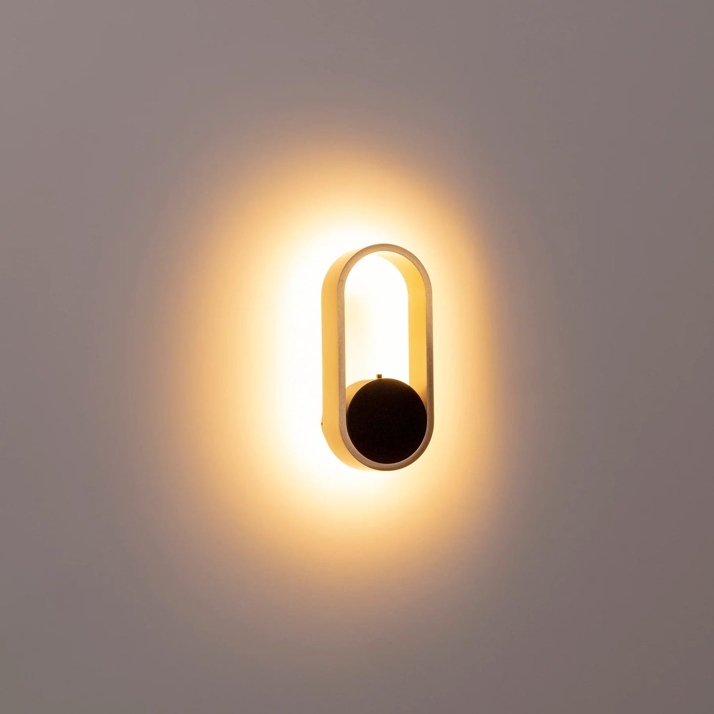 Ovale Indoor LED Wall Light in Black, Black/Brass, White, White/Brass Havit Lighting - HV8080T - Mases LightingHavit Lighting