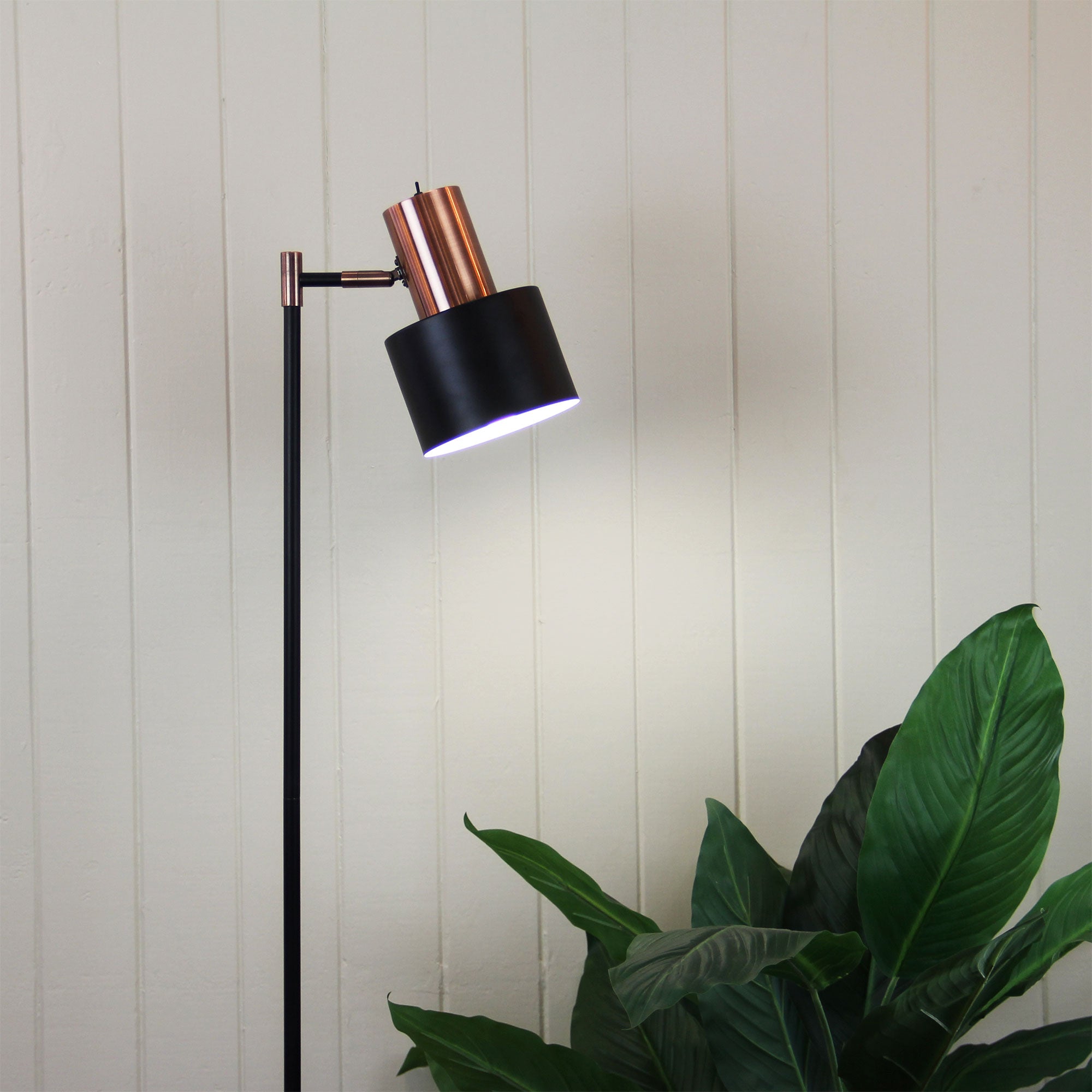 Ari 1 Light Floor Lamp Black With Copper Head - Mases LightingOriel Lighting
