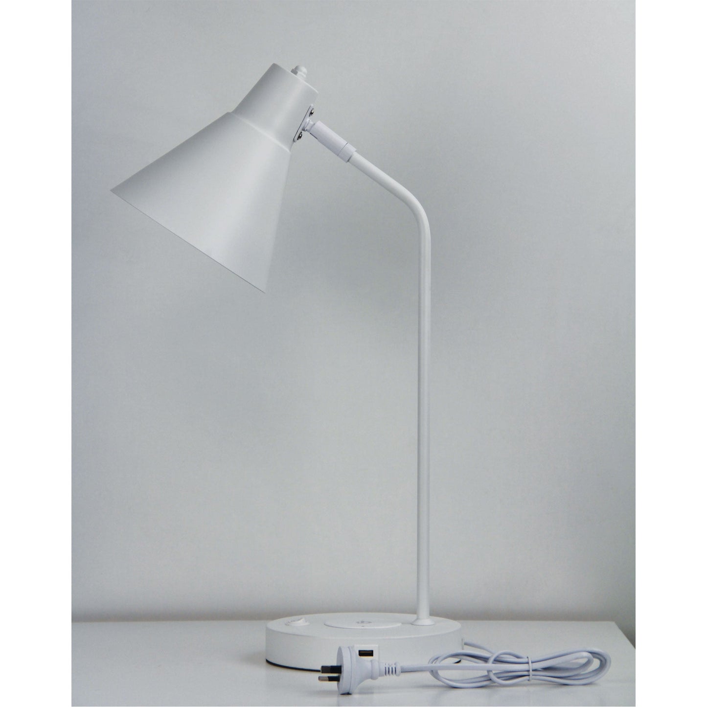 Targa Desk Lamp White With USB+ - Mases LightingOriel Lighting